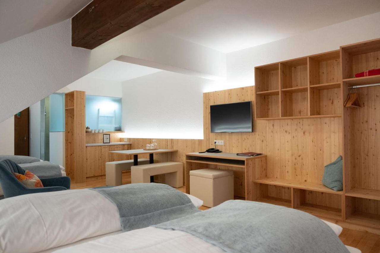 Santner, Hotel Eugendorf Exteriör bild
